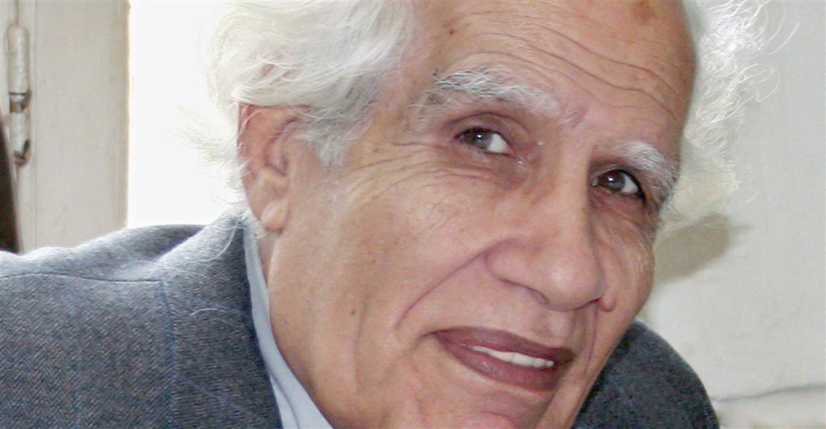 أحمد مستجير