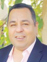 علاء أبو زيد