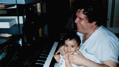 حفلة شريعى.. رفقاء الرحلة يتحدثون عن «غواص بحر النغم» (ملف)