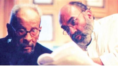 «إلى بيرم التونسى».. قصيدة حسين عبدالجواد التى صفق لها نجيب محفوظ