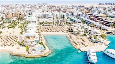 إبداعات من البحر الأحمر (2).. ثنائية البحر والصحراء