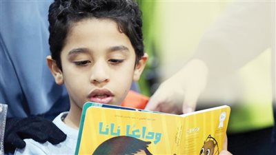 الضحايا.. الكتابة للطفل.. بين مفرمة الكتاب الورقى ومقصلة المحتوى الرقمى