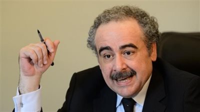 فرصة إنقاذ أخيرة.. استغاثة لوزير الثقافة:  «عبدالهادى يحرق اتحاد الكتاب»