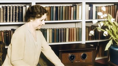 حين كاد قلبى أن يتوقف.. خطاب نادر لـ«المعجزة» هيلين كيلر: «أسمع بيتهوفن بأصابعى»!