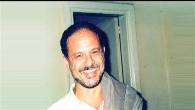 نزار سمك.. الناقد المتمرد