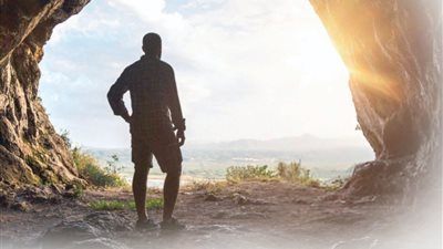 محمد الكفراوى يكتب: حفرة تبتلع العالم