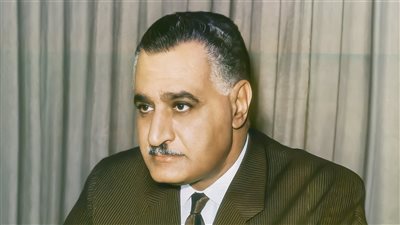 نزيف المانشيت... موت عبدالناصر.. دموع على الورق الأصفر