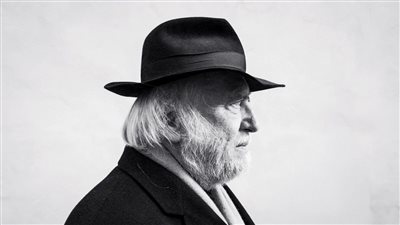 اعترافات صاحب نوبل.. لازلو كراسناهوركاى: أنا إنسان كئيب!