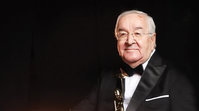 محمد عبدالعزيز    