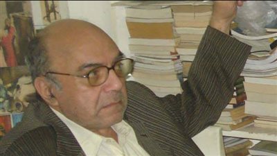 صائد الأحلام.. حسين عبدالجواد: نجيب محفوظ استوحى بعض «أحلام فترة النقاهة» منى