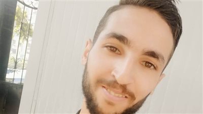 عند جُرحي القديم 