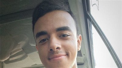 دَرْسٌ مِنَ الشِّعْرِ