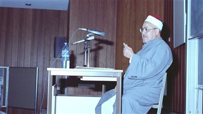 السُّنة النبوية بين أهل الفقه وأهل الحديث.. عن نعى الموتى والحديث معهم وشهادة المرأة وأحاديث الآحاد.. وأشياء أخرى