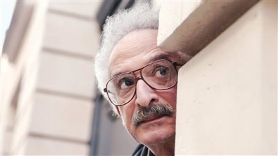 صنع الله باليونانى.. فيكى بوترى مترجمة «تلك الرائحة»: لا أعرف كيف حافظ على مبادئه فى عام ملئ بالفساد