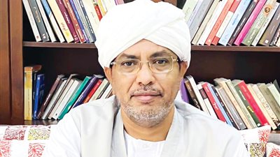 عائلة شجرة الليمون.. الروائى السودانى حامد الناظر: فقدنا الأمن بسبب الحرب فظهر أسوأ ما فى النفس البشرية