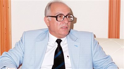 الفيلسوف المقاتل.. فلسفة فؤاد زكريا فى تحطيم العقل المتطرف